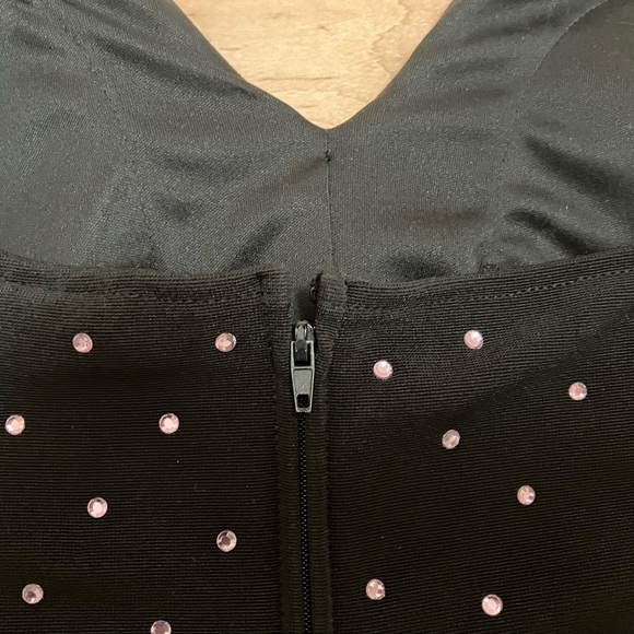 CACHE Black Halter Top with Pink Rhinestone Detail, Size 10, NWT - Picture 7 of 10
